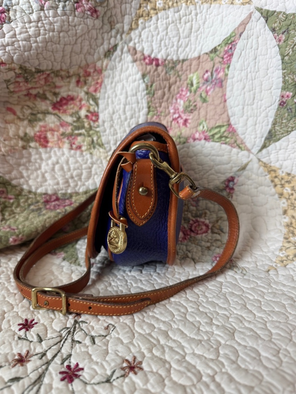 Vintage Dooney & Bourke Indigo Big Duck Crossbody Saddle Bag - Picture 2 of 11